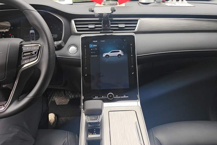 Used Roewe RX5 2023 PLUS 330TGI Automatic Trendsetting Smart Edition Audio And AC Panel
