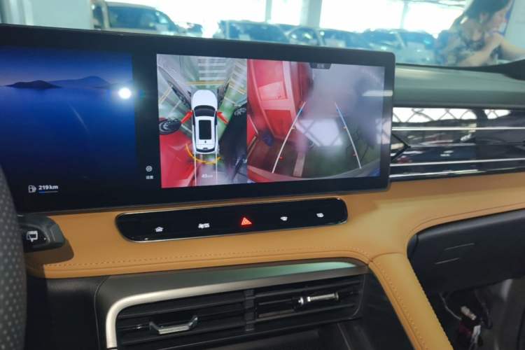 Used Roewe RX5 2023 1.5T Prestige Sliding-Screen Version Audio And AC Panel