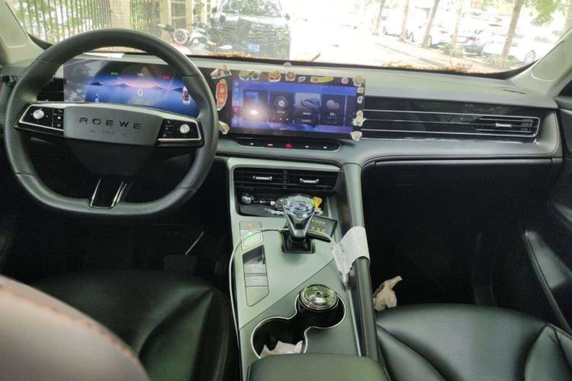 Used Roewe RX5 2023 1.5T Elite Edition Center Console
