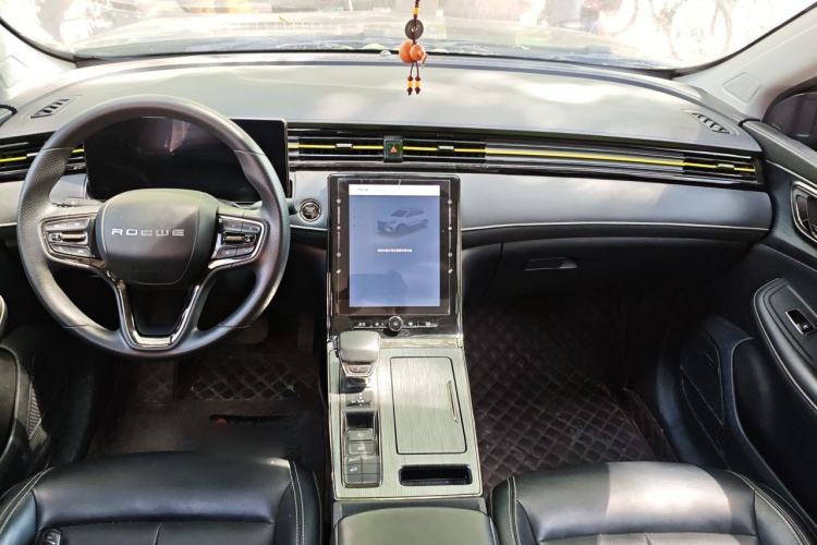 Used Roewe RX5 2023 PLUS 330TGI Automatic Trendsetting Smart Edition Center Console