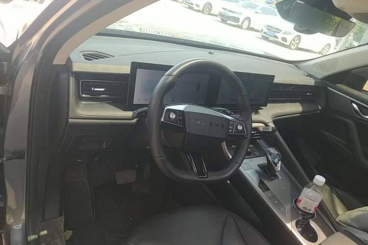 Used Roewe RX5 2023 1.5T Elite Edition Center Console