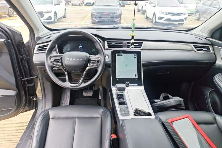 Used Roewe RX5 2023 PLUS 330TGI Automatic Trendsetting Smart Edition Center Console