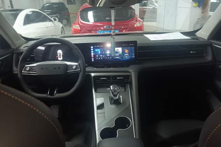 Used Roewe RX5 2023 1.5T Elite Edition Center Console