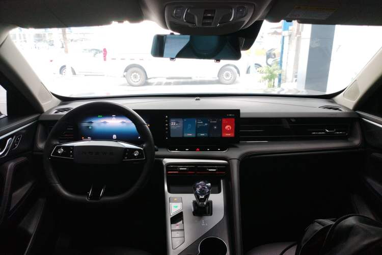 Used Roewe RX5 2023 1.5T Elite Edition Center Console