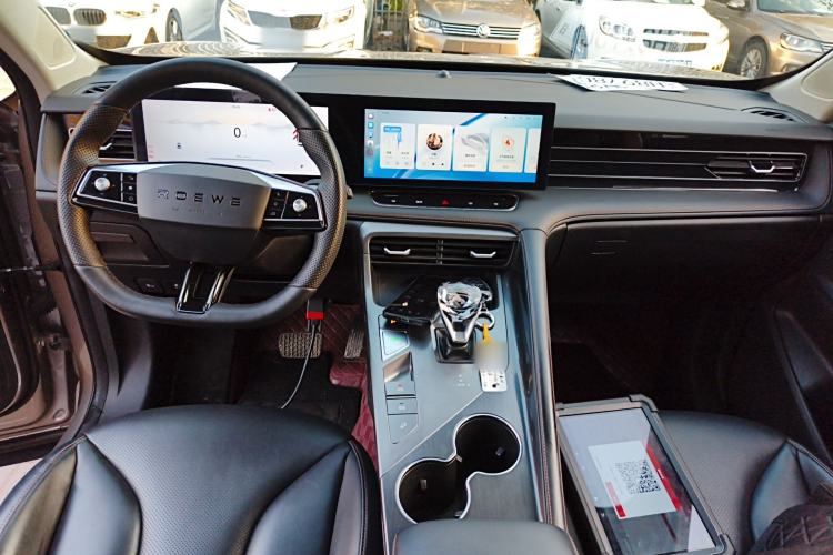 Used Roewe RX5 2023 1.5T Elite Edition Center Console