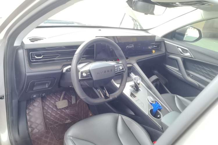 Used Roewe RX5 2023 1.5T Prestige Sliding-Screen Version Center Console