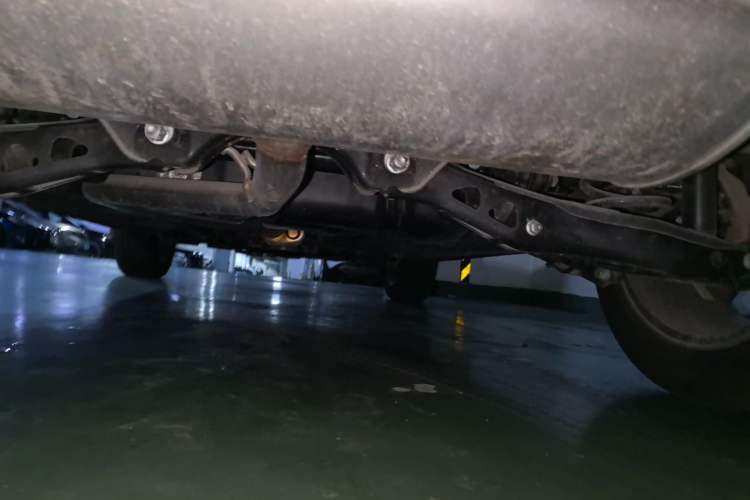 Used Roewe RX5 2023 PLUS 330TGI Automatic Trendsetting Smart Edition Chassis Rear