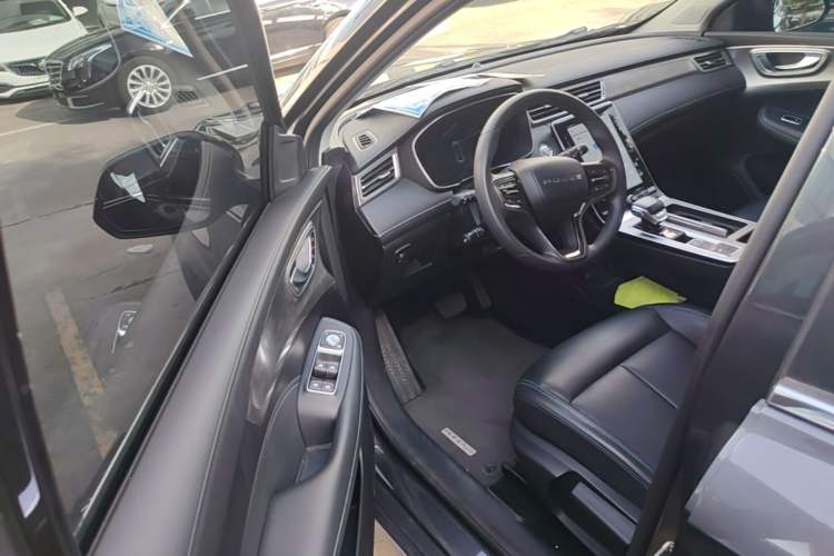 Used Roewe RX5 2023 PLUS 330TGI Automatic Trendsetting Smart Edition Driver Seat