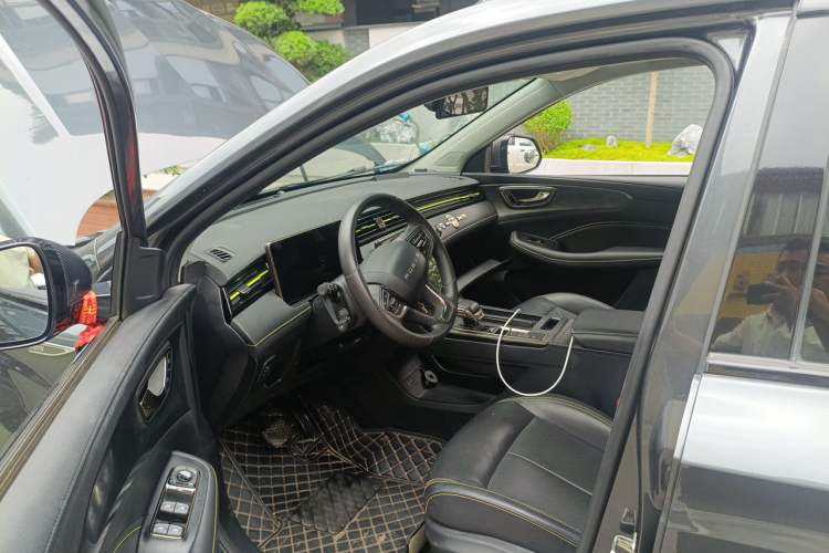 Used Roewe RX5 2023 PLUS 330TGI Automatic Trendsetting Smart Edition Driver Seat