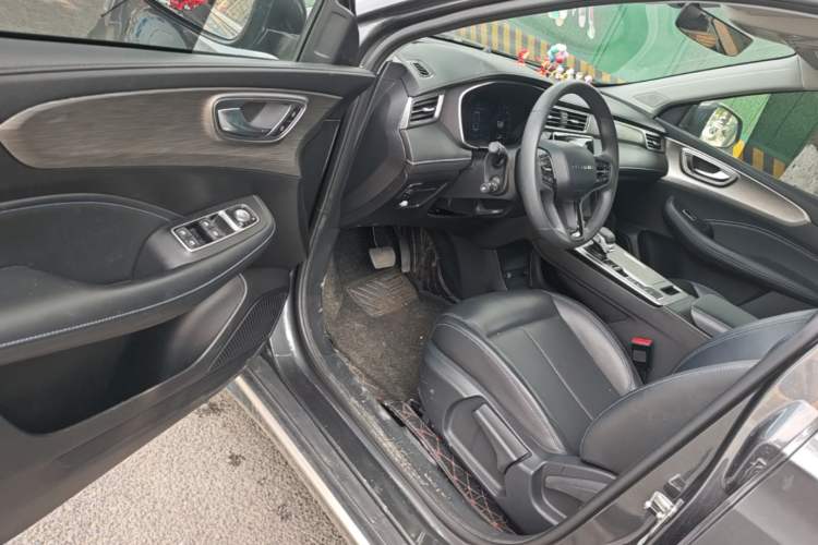 Used Roewe RX5 2023 PLUS 330TGI Automatic Trendsetting Smart Edition Driver Seat