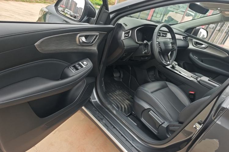 Used Roewe RX5 2023 PLUS 330TGI Automatic Trendsetting Smart Edition Driver Seat