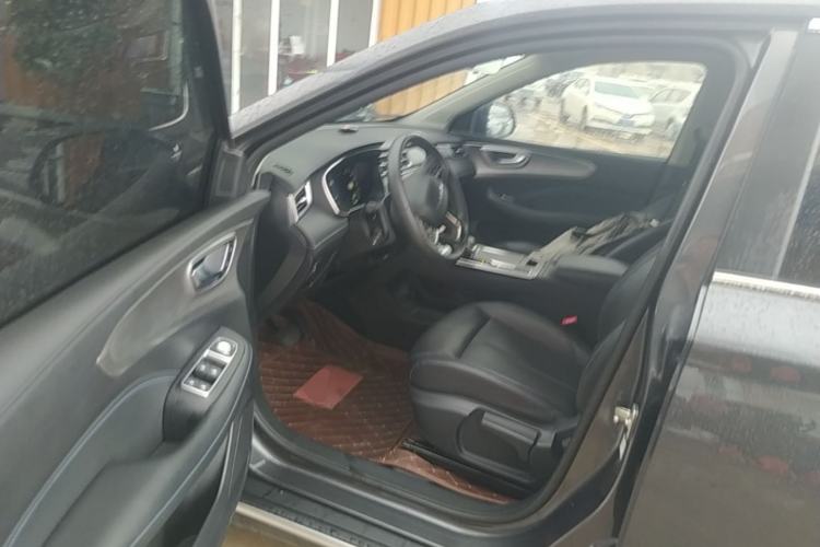 Used Roewe RX5 2023 PLUS 330TGI Automatic Trendsetting Smart Edition Driver Seat