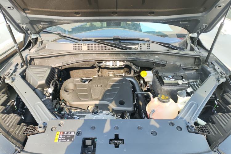Used Roewe RX5 2023 PLUS 330TGI Automatic Trendsetting Smart Edition Engine Bay