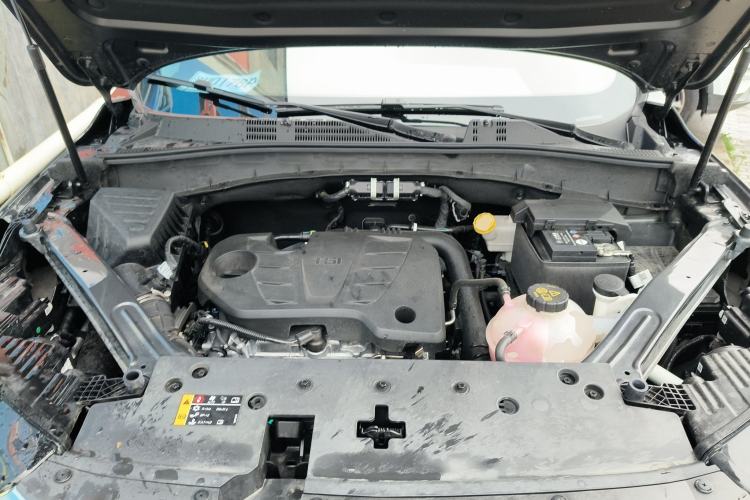Used Roewe RX5 2023 PLUS 330TGI Automatic Trendsetting Smart Edition Engine Bay