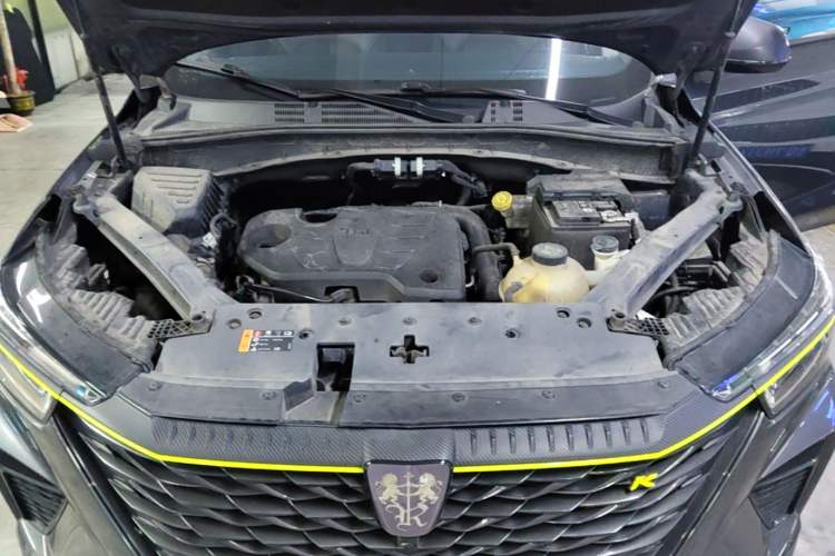 Used Roewe RX5 2023 PLUS 330TGI Automatic Trendsetting Smart Edition Engine Bay