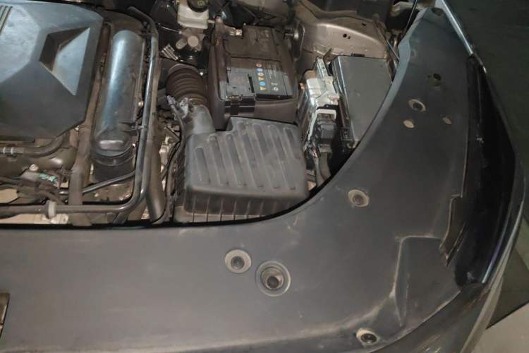 Used Roewe RX5 2023 1.5T Elite Edition Engine Bay Left