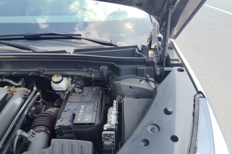 Used Roewe RX5 2023 1.5T Elite Edition Engine Bay Left
