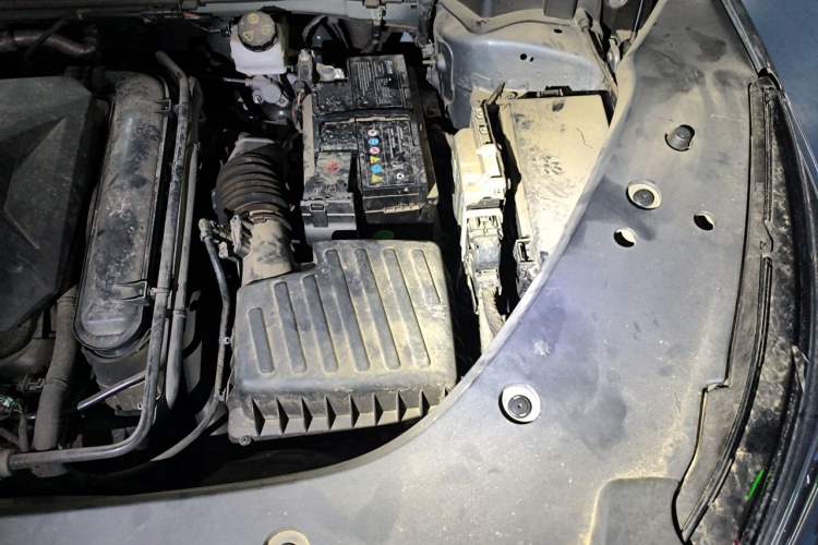 Used Roewe RX5 2023 1.5T Elite Edition Engine Bay Left