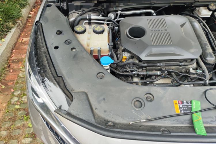 Used Roewe RX5 2023 1.5T Elite Edition Engine Bay Right