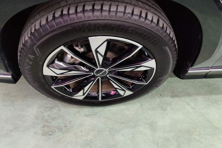 Used Roewe RX5 2023 1.5T Prestige Sliding-Screen Version Exterior 4