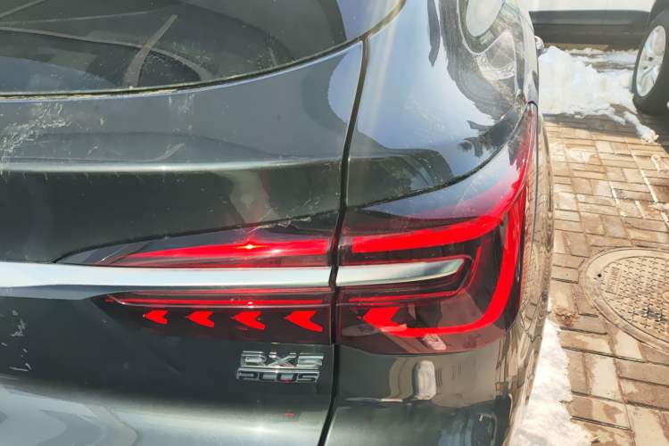 Used Roewe RX5 2023 PLUS 330TGI Automatic Trendsetting Smart Edition Exterior 6