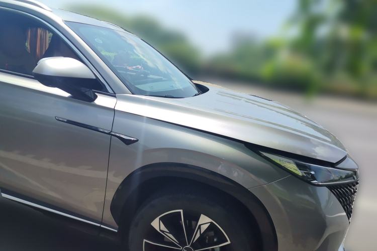 Used Roewe RX5 2023 1.5T Elite Edition Front Right 45 Deg