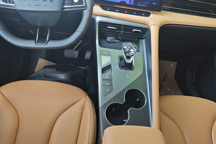 Used Roewe RX5 2023 1.5T Elite Edition Gear Lever