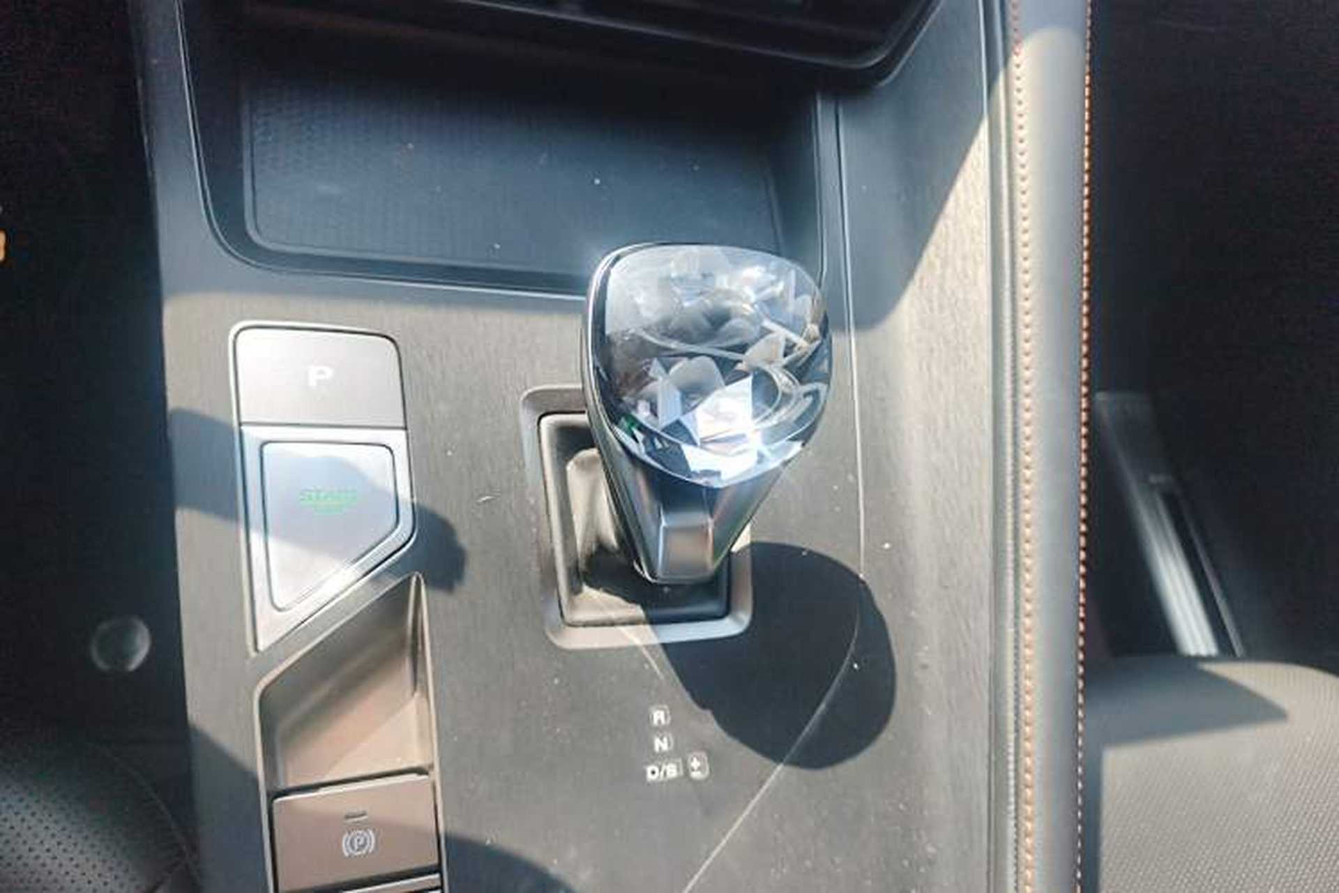 Used Roewe RX5 2023 1.5T Elite Edition Gear Lever