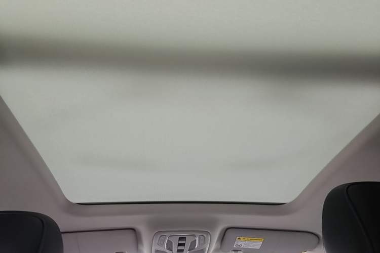 Used Roewe RX5 2023 PLUS 330TGI Automatic Trendsetting Smart Edition Headliner