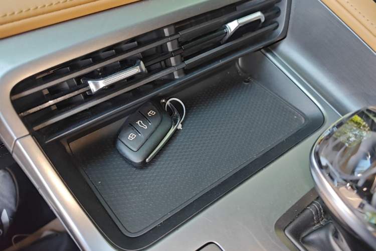 Used Roewe RX5 2023 1.5T Elite Edition Interior 1