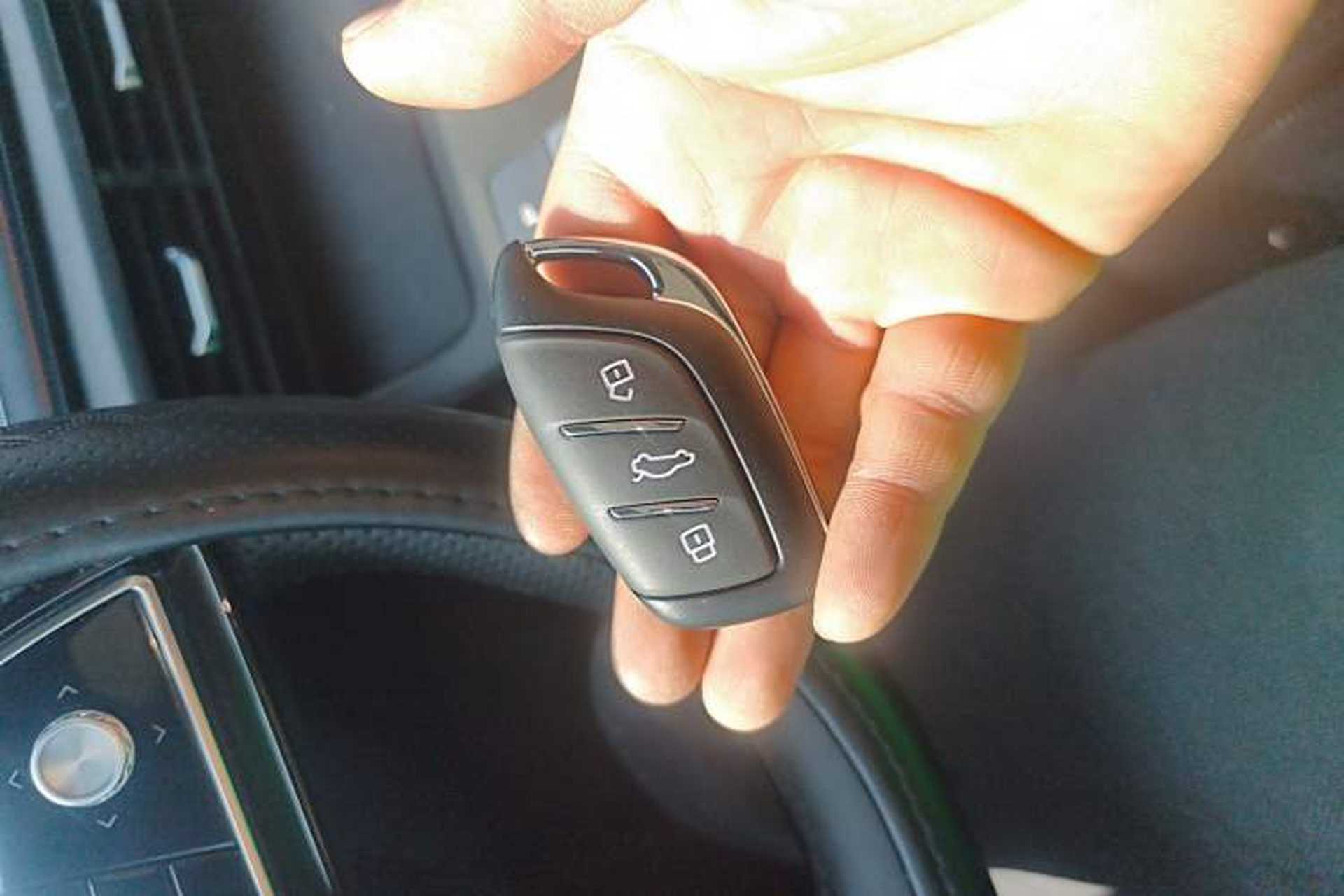 Used Roewe RX5 2023 1.5T Elite Edition Interior 1