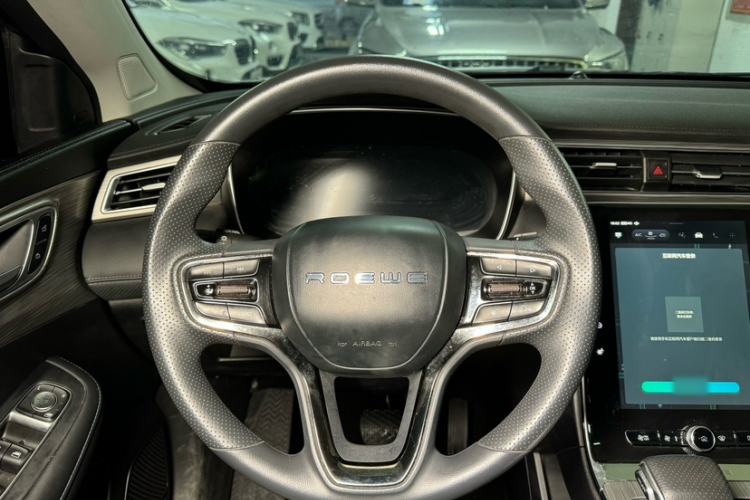 Used Roewe RX5 2023 PLUS 330TGI Automatic Trendsetting Smart Edition Interior 11