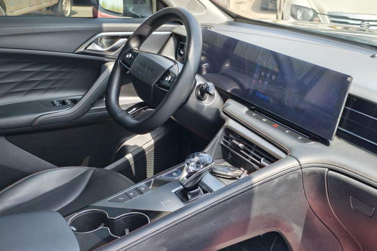 Used Roewe RX5 2023 1.5T Comfort Edition Interior 3