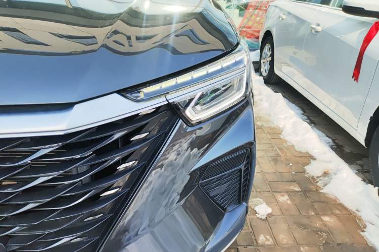 Used Roewe RX5 2023 PLUS 330TGI Automatic Trendsetting Smart Edition Left Front Headlight