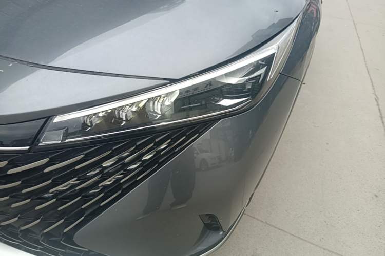 Used Roewe RX5 2023 1.5T Prestige Sliding-Screen Version Left Front Headlight