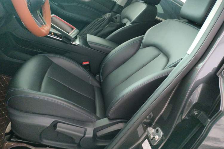 Used Roewe RX5 2023 PLUS 330TGI Automatic Trendsetting Smart Edition Left Front Seat