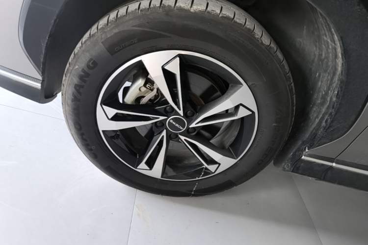 Used Roewe RX5 2023 1.5T Comfort Edition Left Front Wheel Hub