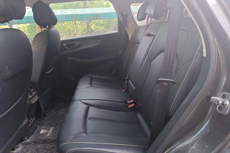 Used Roewe RX5 2023 PLUS 330TGI Automatic Trendsetting Smart Edition Left Rear Seat