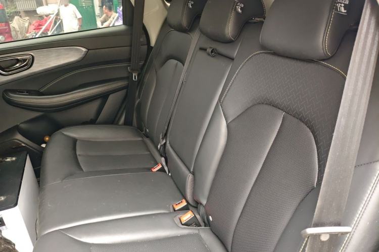 Used Roewe RX5 2023 PLUS 330TGI Automatic Trendsetting Smart Edition Left Rear Seat