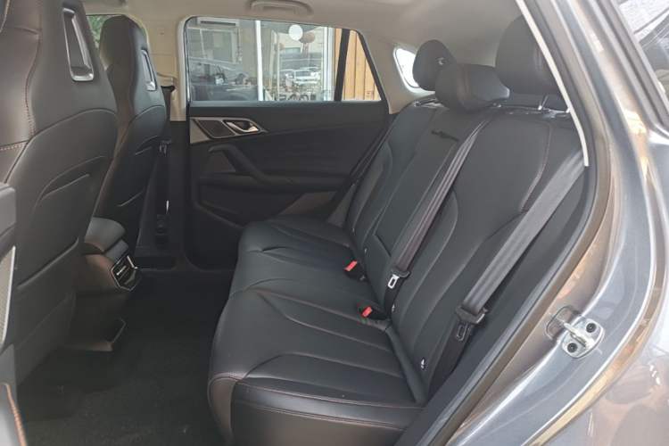 Used Roewe RX5 2023 1.5T Luxury Sliding-Screen Version Left Rear Seat