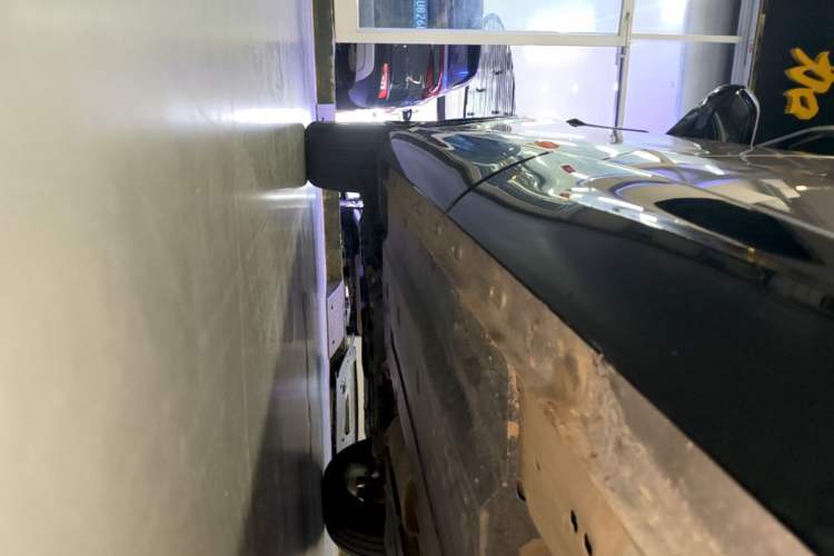 Used Roewe RX5 2023 1.5T Prestige Sliding-Screen Version Left Side Sill