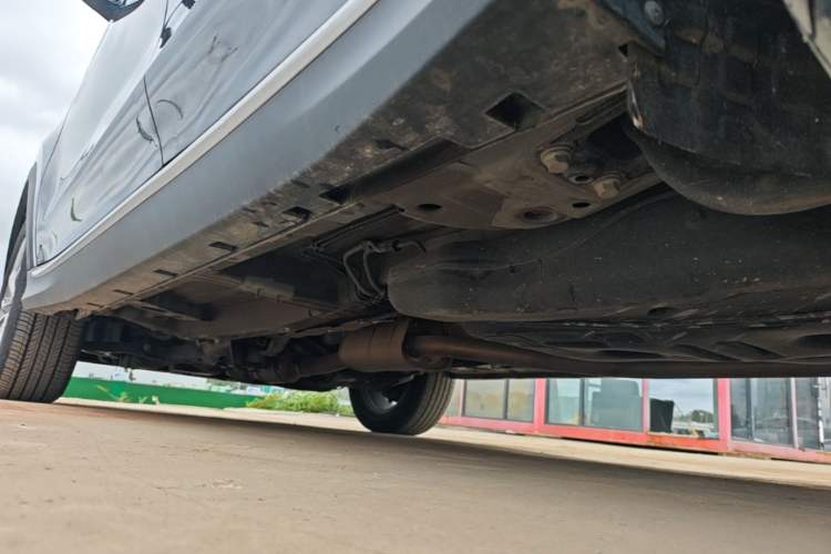 Used Roewe RX5 2023 PLUS 330TGI Automatic Trendsetting Smart Edition Left Side Sill