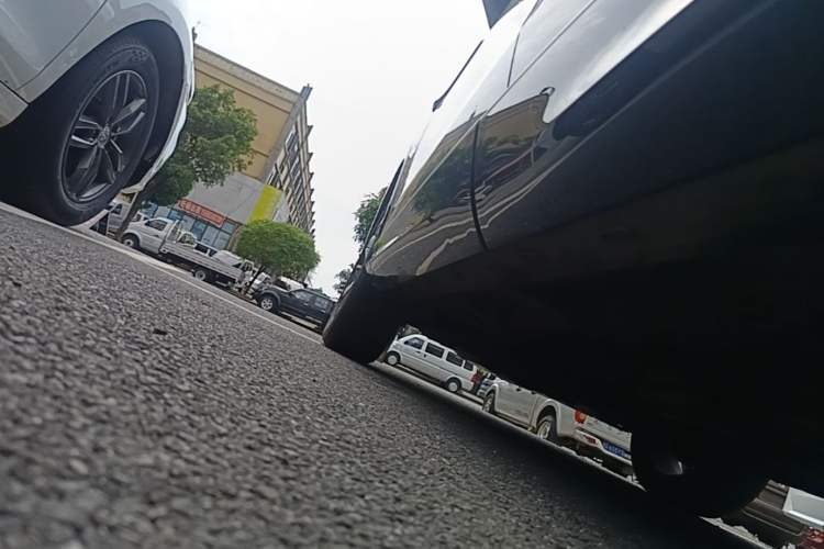 Used Roewe RX5 2023 1.5T Elite Edition Left Side Sill