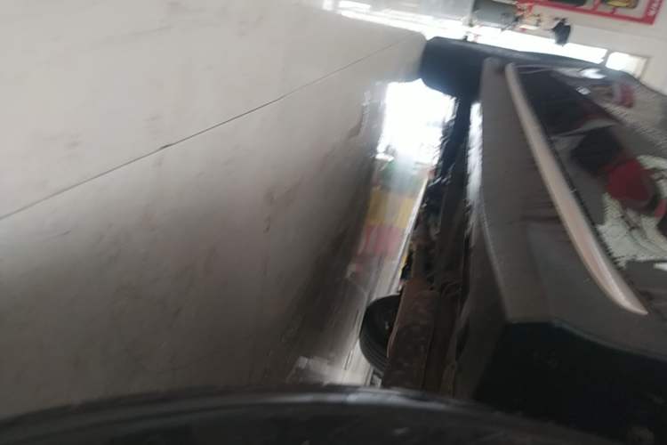 Used Roewe RX5 2023 PLUS 330TGI Automatic Trendsetting Smart Edition Left Side Sill