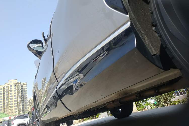 Used Roewe RX5 2023 1.5T Elite Edition Left Side Sill