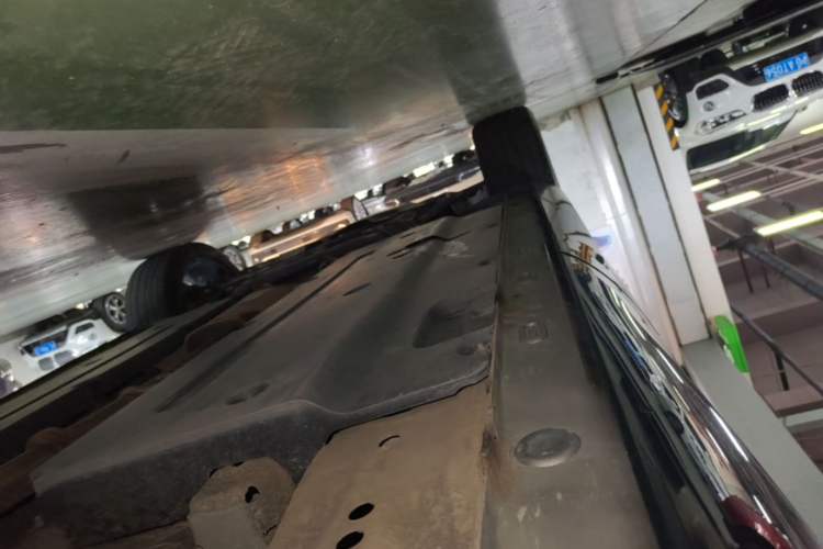 Used Roewe RX5 2023 1.5T Prestige Sliding-Screen Version Left Side Sill