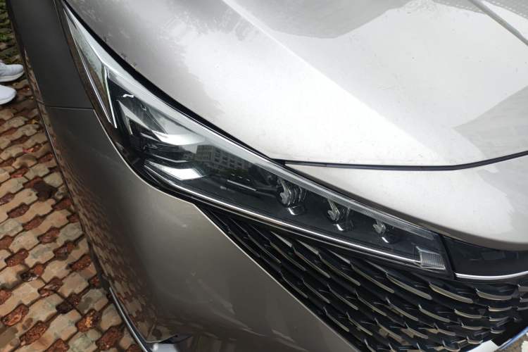 Used Roewe RX5 2023 1.5T Elite Edition Right Front Headlight