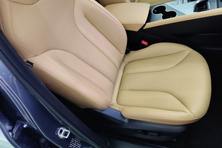 Used Roewe RX5 2023 1.5T Prestige Sliding-Screen Version Right Front Seat