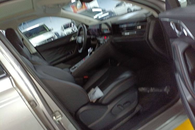 Used Roewe RX5 2023 1.5T Elite Edition Right Front Seat
