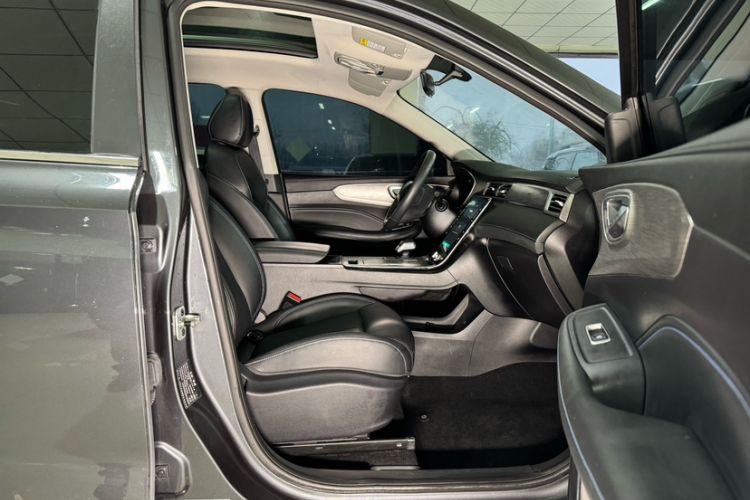 Used Roewe RX5 2023 PLUS 330TGI Automatic Trendsetting Smart Edition Right Front Seat